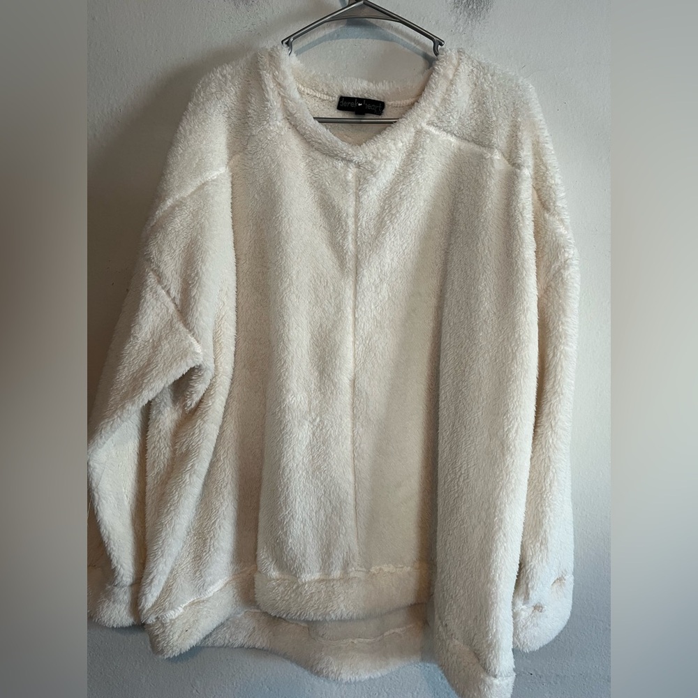 3/$20 Derek Heart Plus White Fleece Long Sleeve Sweater Cozy 3XL